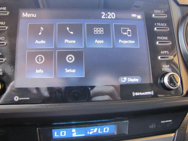 Photo of 2022 Silver Toyota Tacoma