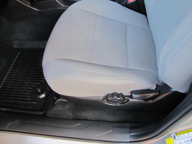 Photo of 2022 Silver Toyota Tacoma