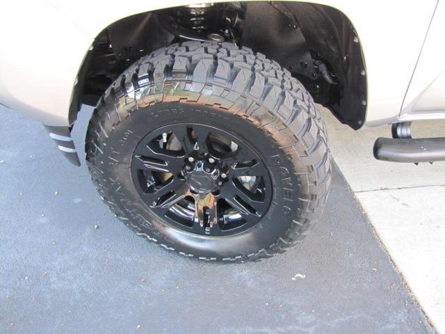 Photo of 2022 Silver Toyota Tacoma