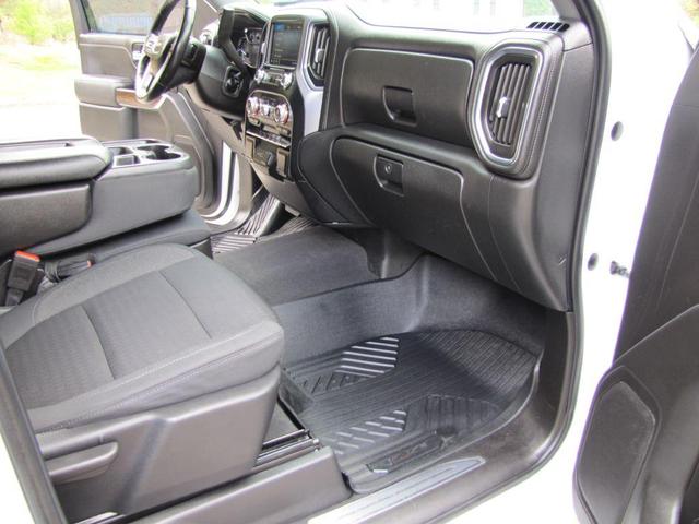 Photo of 2020 White GMC Sierra 1500