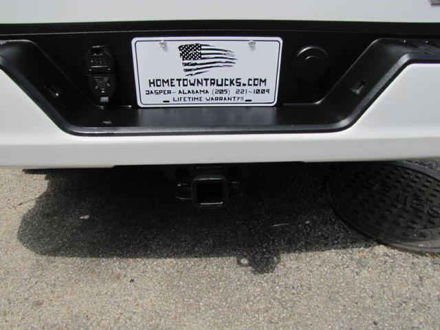 Photo of 2020 White GMC Sierra 1500
