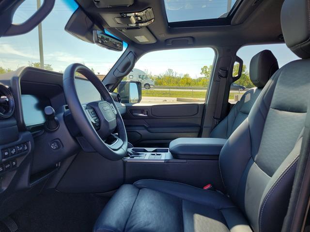 Photo of 2024 Black Toyota Land Cruiser