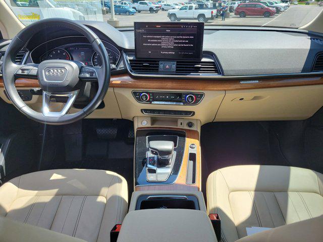 Photo of 2021 WHITE Audi Q5