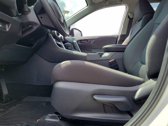 Photo of 2025 Ice Cap Toyota RAV4