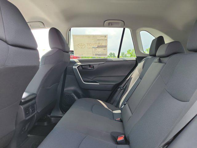 Photo of 2025 Ice Cap Toyota RAV4