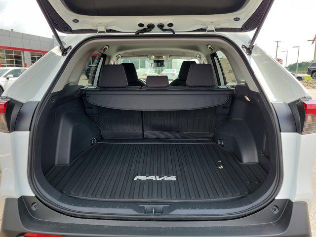 Photo of 2025 Ice Cap Toyota RAV4