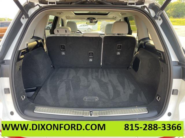 Photo of 2023 Bright White Jeep Grand Cherokee