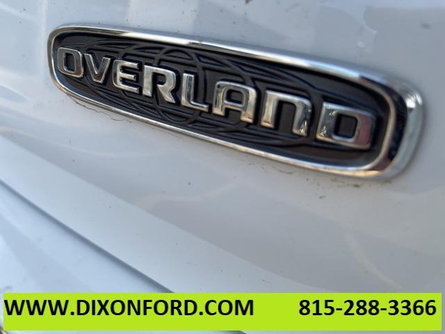 Photo of 2023 Bright White Jeep Grand Cherokee