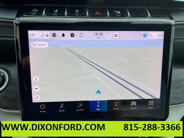 Photo of 2023 Bright White Jeep Grand Cherokee