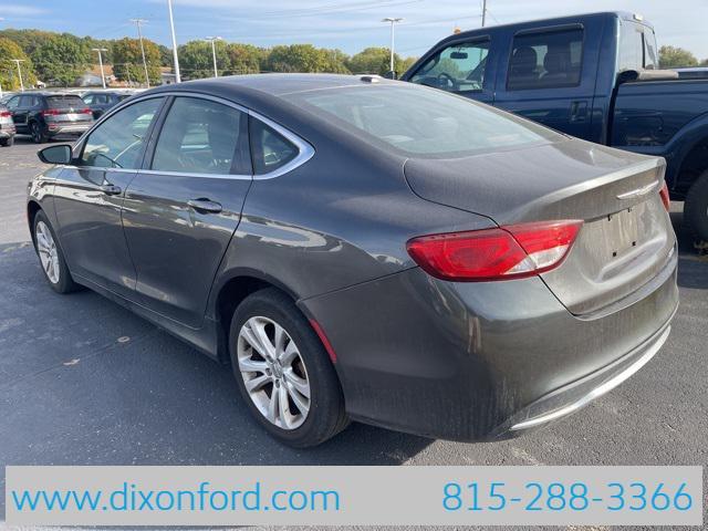 Photo of 2015 Granite Crystal Metallic Clearcoat Chrysler 200