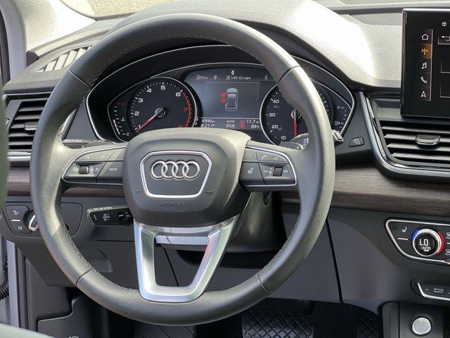 Photo of 2024 Florett Silver Metallic Audi Q5