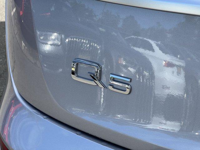 Photo of 2024 Florett Silver Metallic Audi Q5