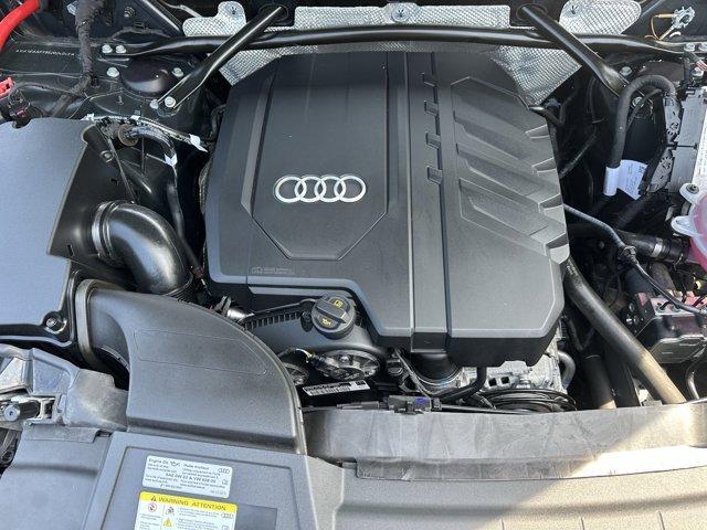 Photo of 2025 District Green Metallic Audi Q5