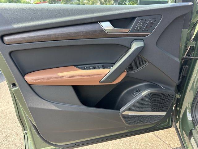 Photo of 2025 District Green Metallic Audi Q5
