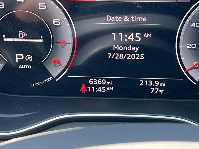 Photo of 2024 Glacier White Metallic Audi Q5