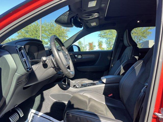 Photo of 2019 Fusion Red Metallic Volvo XC40