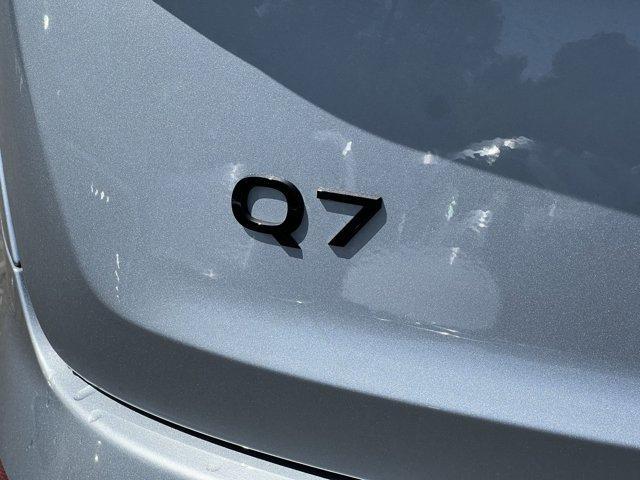 Photo of 2025 Satellite Silver Metallic Audi Q7