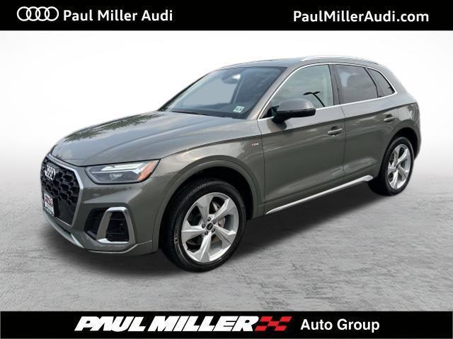 Photo of 2025 Chronos Gray Metallic Audi Q5