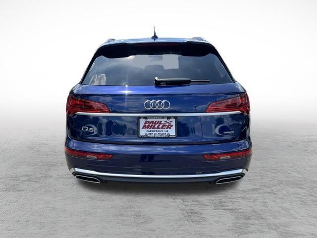 Photo of 2025 Navarra Blue Metallic Audi Q5