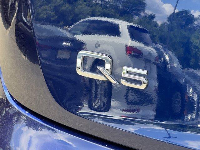 Photo of 2025 Navarra Blue Metallic Audi Q5