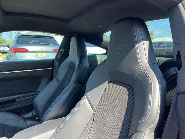 Photo of 2022 Red Porsche 911