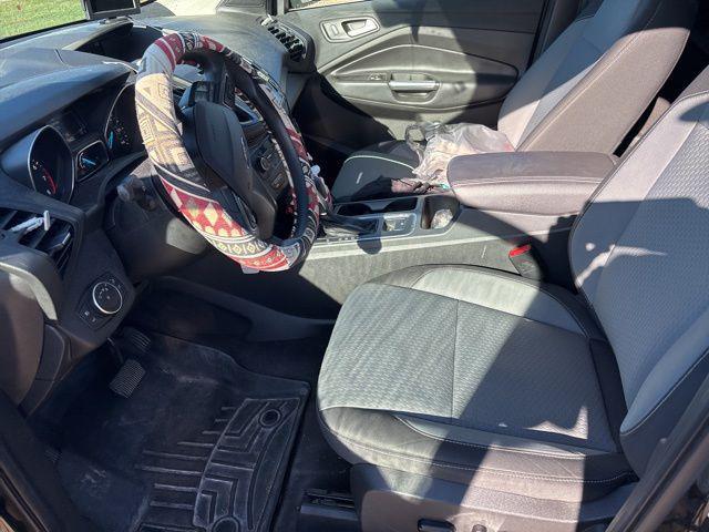 Photo of 2018 Shadow Black Ford Escape