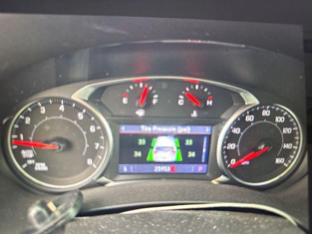 Photo of 2022 Summit White GMC Terrain