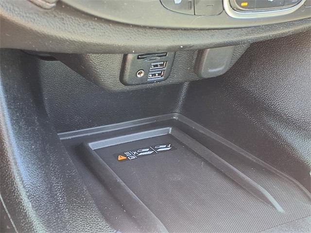 Photo of 2023 Mosaic Black Metallic Chevrolet Traverse