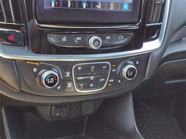 Photo of 2023 Mosaic Black Metallic Chevrolet Traverse