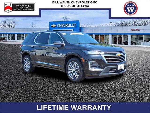 Photo of 2023 Mosaic Black Metallic Chevrolet Traverse
