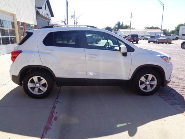Photo of 2022 White Chevrolet Trax