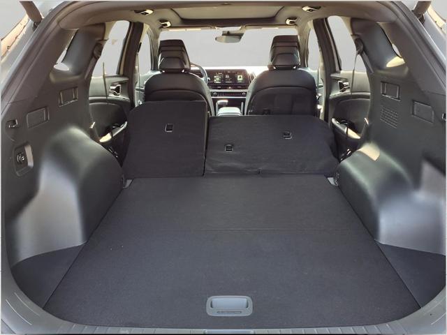 Photo of 2023 Wolf Gray Kia Sportage