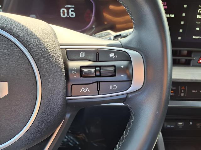 Photo of 2023 Wolf Gray Kia Sportage