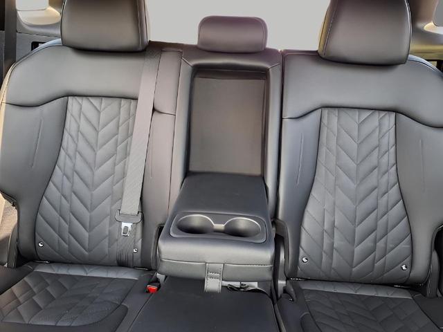 Photo of 2023 Wolf Gray Kia Sportage