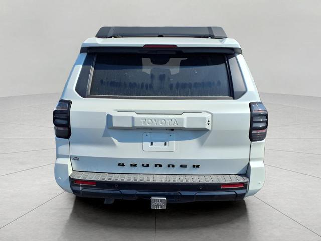 Photo of 2025 WIND CHILL PEARL Toyota 4Runner