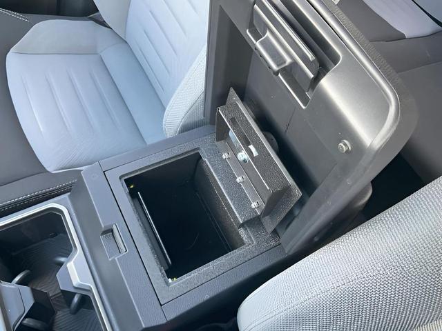 Photo of 2025 WIND CHILL PEARL Toyota 4Runner