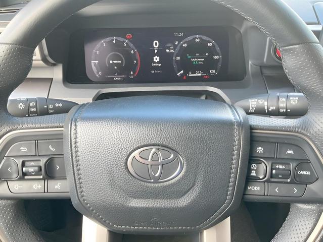Photo of 2025 WIND CHILL PEARL Toyota 4Runner