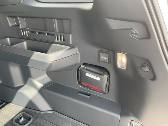 Photo of 2025 WIND CHILL PEARL Toyota 4Runner