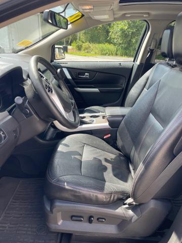 Photo of 2012 Silver Ford Edge