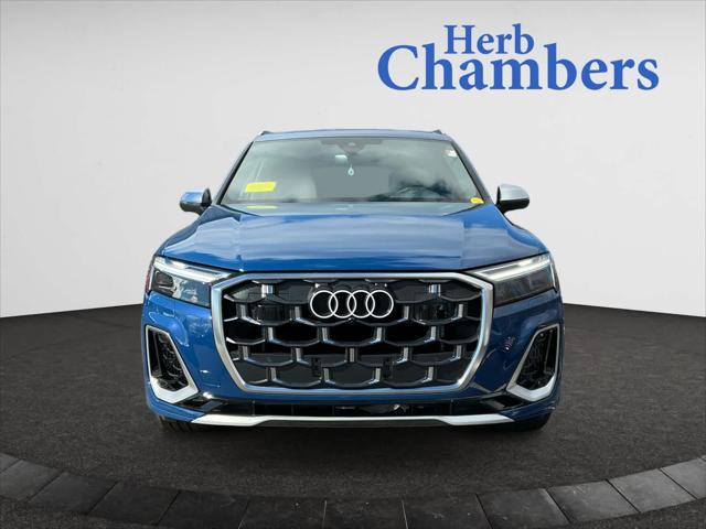 Photo of 2025 BLUE Audi SQ7