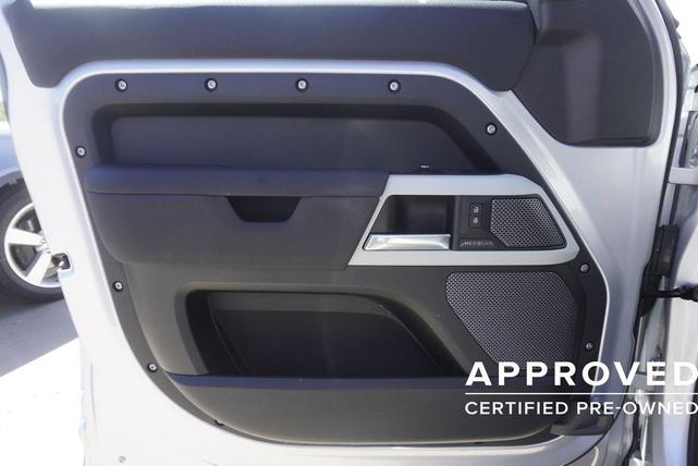 Photo of 2020 Indus Silver Metallic Land Rover Defender