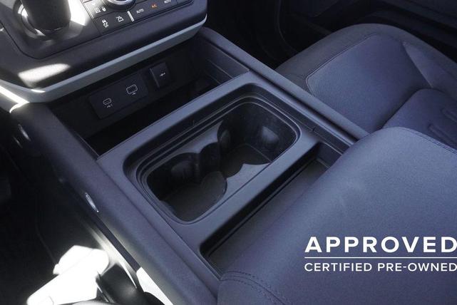 Photo of 2020 Indus Silver Metallic Land Rover Defender