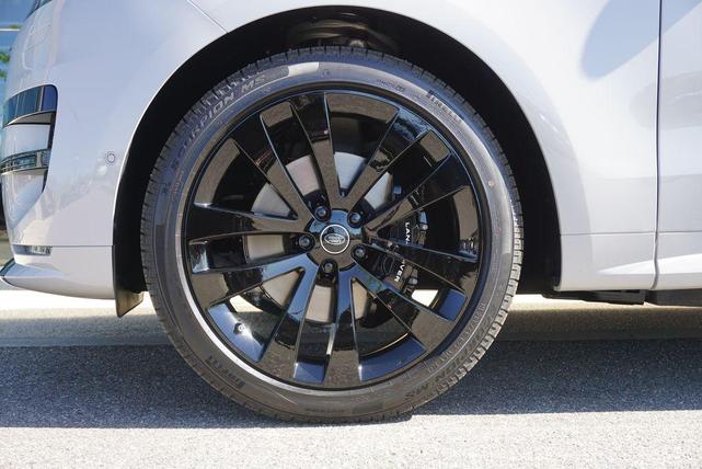 Photo of 2025 Gray Land Rover Range Rover Sport
