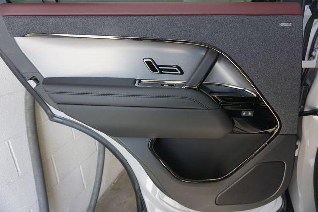 Photo of 2025 Gray Land Rover Range Rover Sport