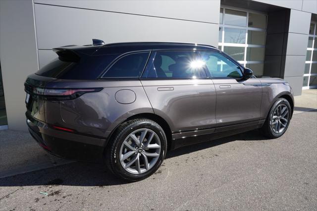 Photo of 2026 Charente Land Rover Range Rover Velar