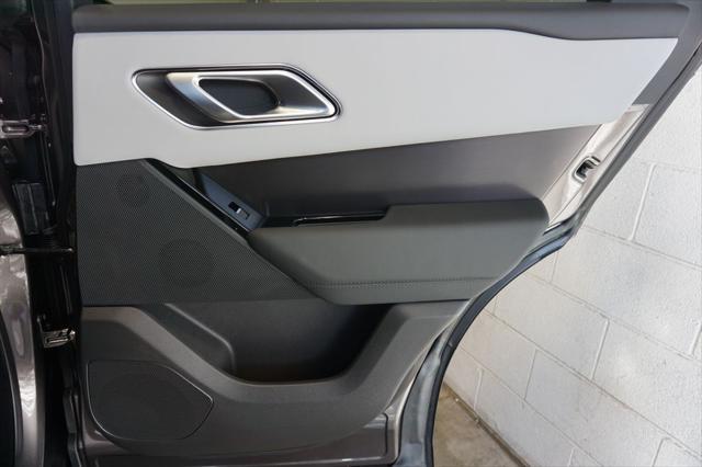 Photo of 2026 Charente Land Rover Range Rover Velar