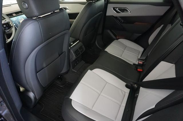 Photo of 2026 Charente Land Rover Range Rover Velar