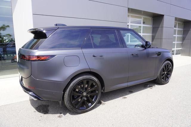 Photo of 2025 Gray Land Rover Range Rover Sport