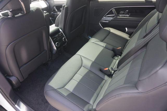 Photo of 2025 White Land Rover Range Rover