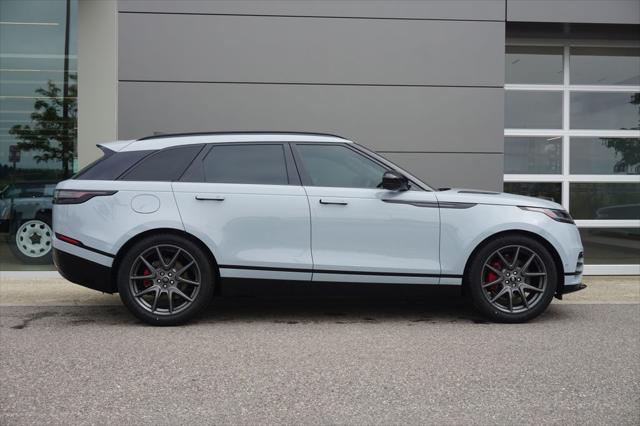Photo of 2024 '''' Land Rover Range Rover Velar